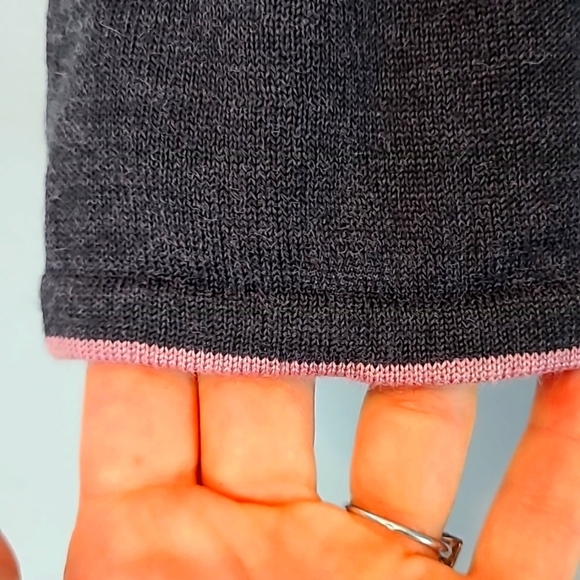 Tahari Wool Blend Knit Short Sleeve Sweater Top - Picture 2 of 6